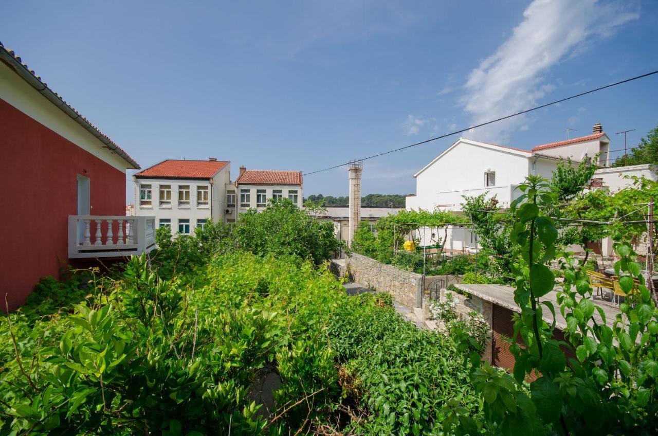 Apartments Toni Banjol Exterior photo
