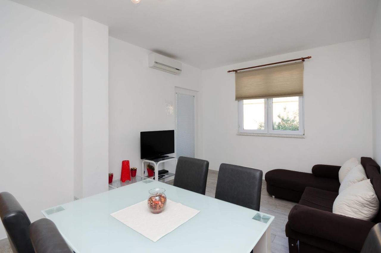 Apartments Toni Banjol Exterior photo